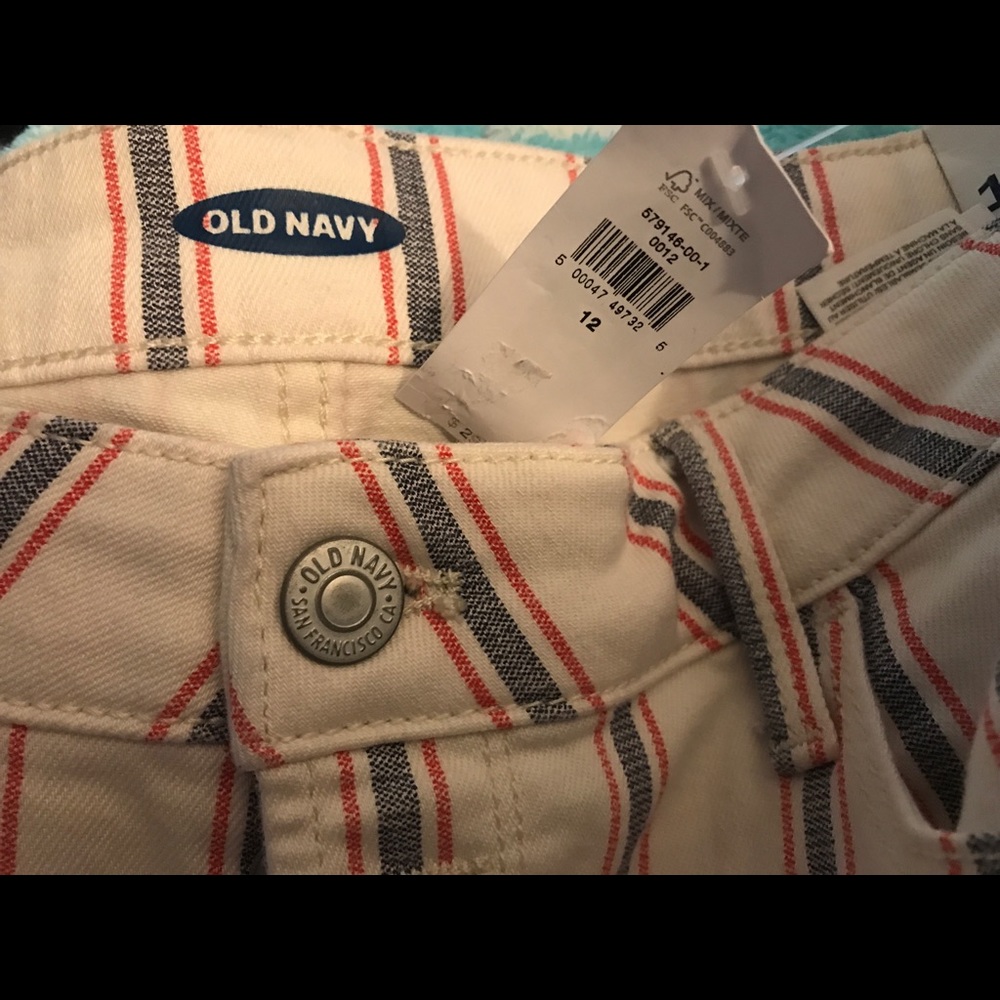 BNWT Old Navy Button Fly Stripe Jean Shorts 12 - Picture 6 of 6